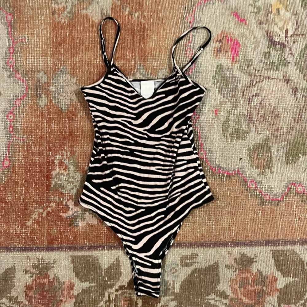 H&M zebra print top